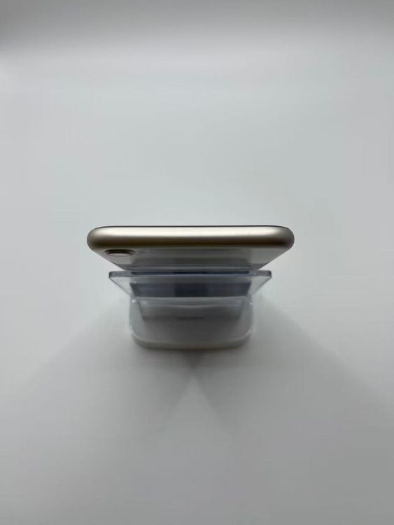 �Хƥå�100����°�ʣ����դ�iPhoneSE��3����64GB�������饤��SIM�ե꡼���ʰ¿��ݾ�