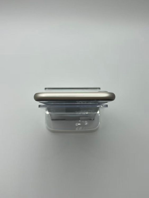 �Хƥå�100����°�ʣ����դ�iPhoneSE��3����64GB�������饤�Ȱ¿��ݾ�����ȯ��