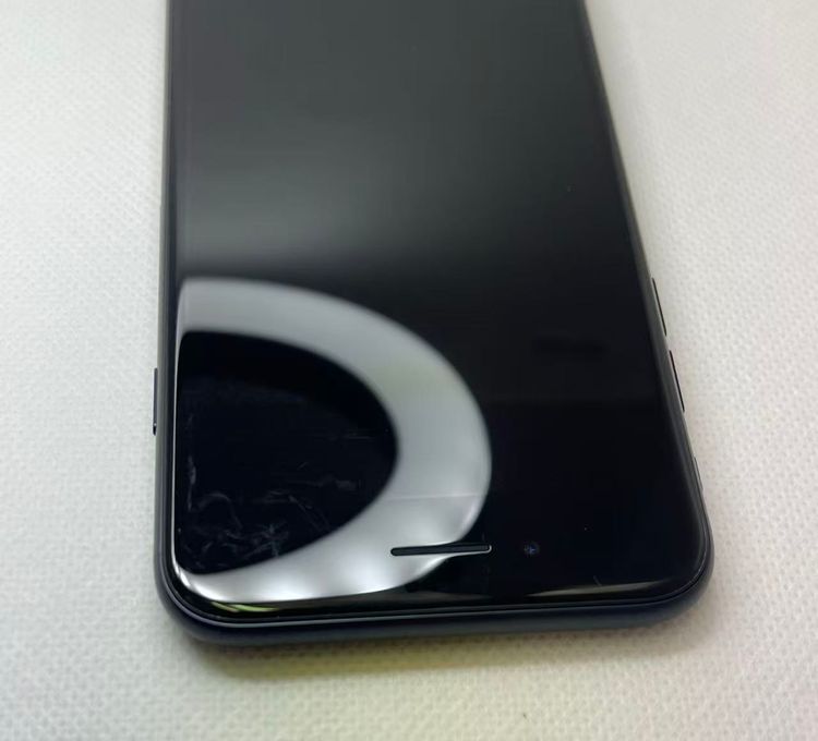 �Хåƥ꡼100��iPhone SE ��3���� �ߥåɥʥ��ȡ�64GB ��SIM�ե꡼