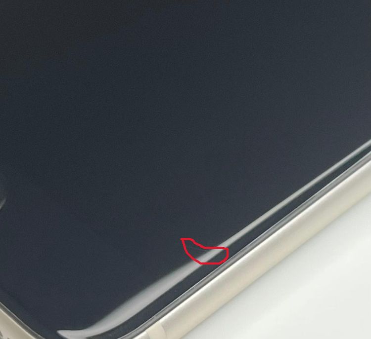 �Хåƥ꡼82����°��3�����å��դ�iPhone SE ��3���� �������饤��128GB �¿��ݾ�