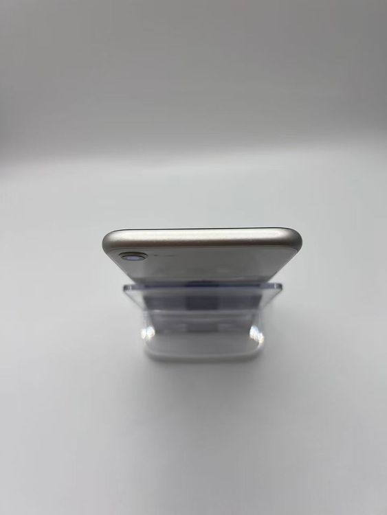 �Хåƥ꡼85����°��3�����å��դ�iPhone SE ��3���� �������饤��128GB �¿��ݾ�