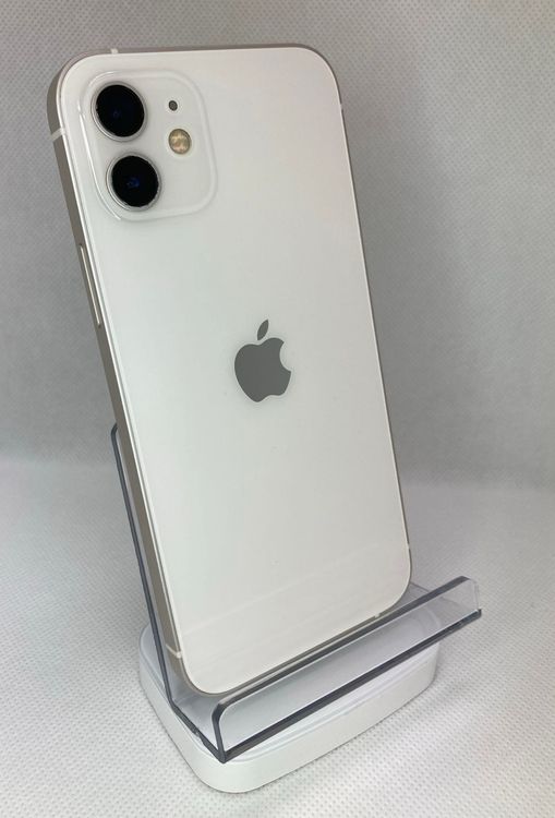 IPhone12 64GB ホワイト SIMフリー美品バテッリ84%即日発送