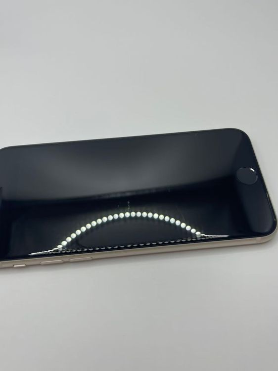 �Хåƥ꡼100��iPhone SE ��3���她�����饤��128GB �¿��ݾ���������ȯ��