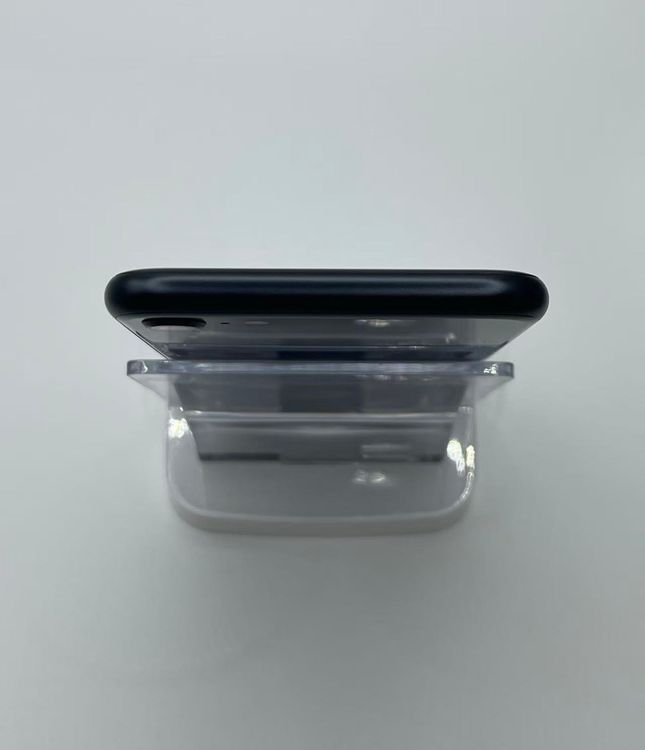 �Хåƥ꡼100����°�ʣ����դ�iPhone SE ��3���� �ߥåɥʥ���64GB SIM�ե꡼