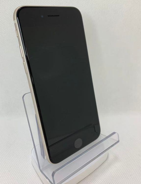 �Хƥå�81��iPhoneSE��3����64GB�������饤��SIM�ե꡼��������ȯ��