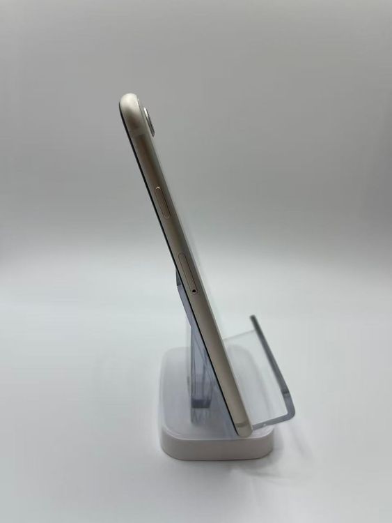 �Хƥå�84�����դ�iPhoneSE��3����64GB�������饤�Ȱ¿��ݾ�����ȯ��