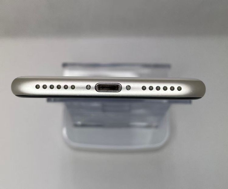 �Хƥå�94��iPhoneSE��3����64GB�������饤��SIM�ե꡼����ȯ��