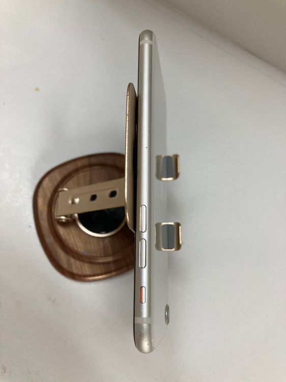 iPhoneSE 3 128GB 饤ȥХƥå87