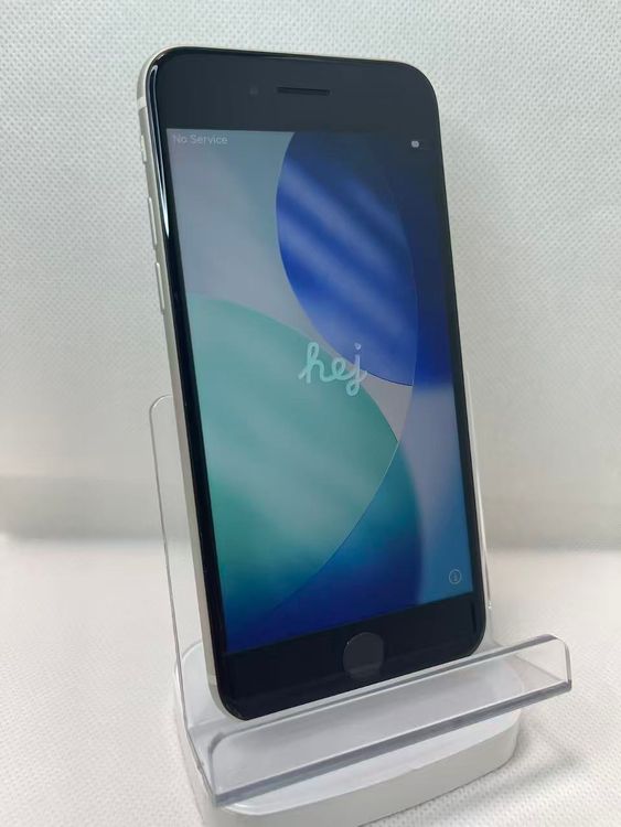 �Хåƥ꡼82��iPhone SE ��3���� �������饤��128GB ���ʰ¿��ݾ� SIM�ե꡼