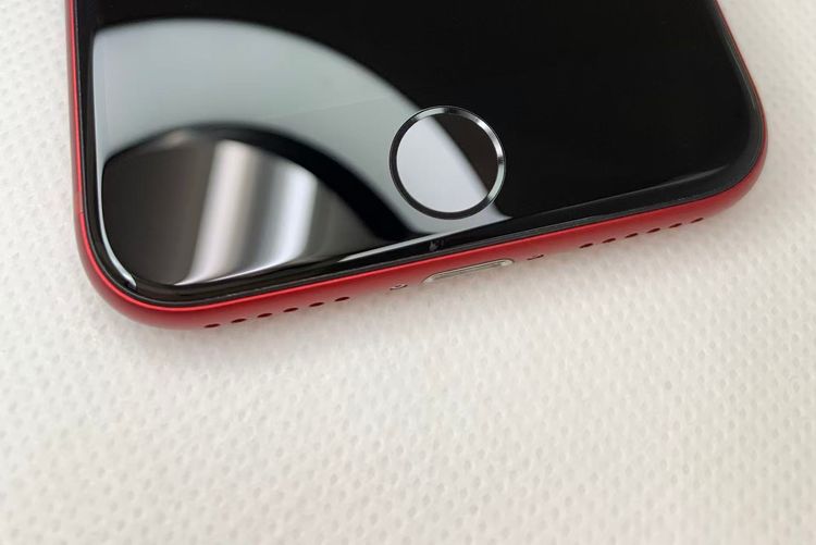 �Хƥå�84��iPhoneSE��3����128GB  RED SIM�ե꡼��������ȯ��