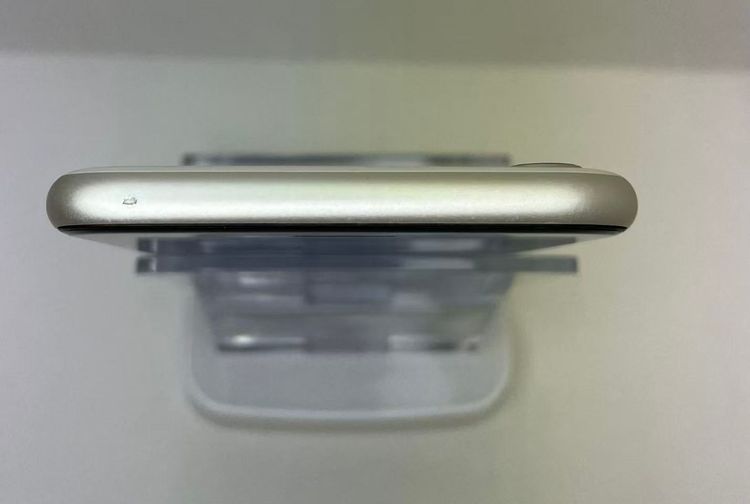 �Хƥå�88��iPhoneSE��3����64GB�������饤��SIM�ե꡼����ȯ��