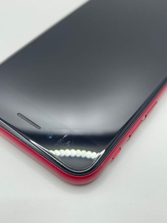 �Хƥå�82����°�ʣ����դ�iPhoneSE��3����64GB��å�SIM�ե꡼�¿��ݾ�����ȯ��