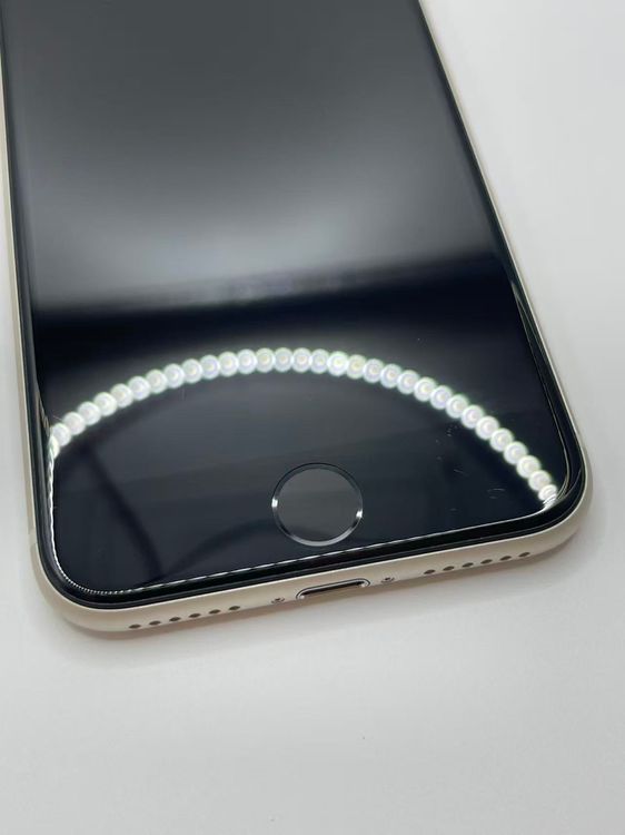 �Хåƥ꡼91��iPhone SE ��3���她�����饤��128GB �¿��ݾ���������ȯ��