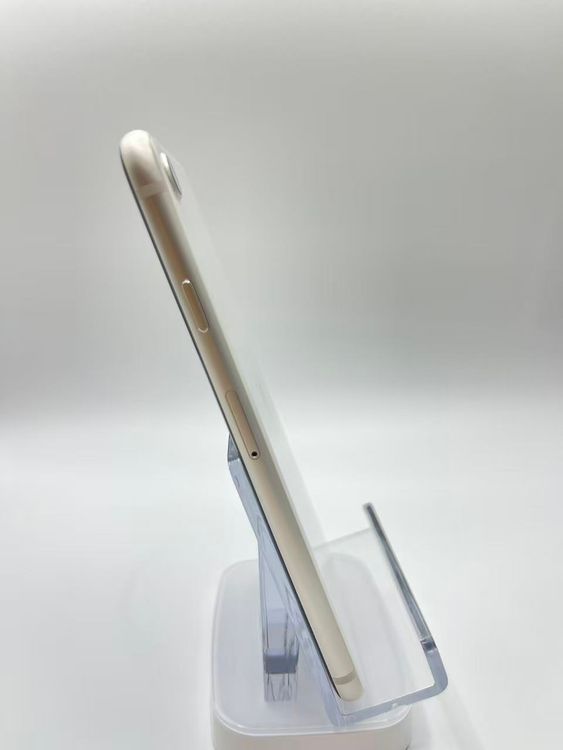 �Хåƥ꡼88����°�ʣ����դ�iPhone SE ��3���� �������饤��64GB �¿��ݾ�