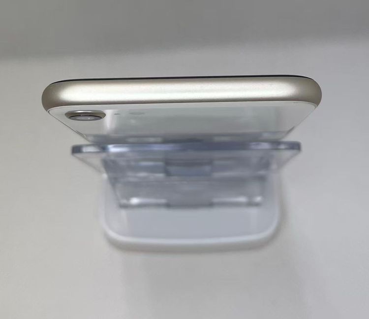 �Хƥå�97��iPhoneSE��3����64GB�������饤��SIM�ե꡼Ķ��������ȯ��