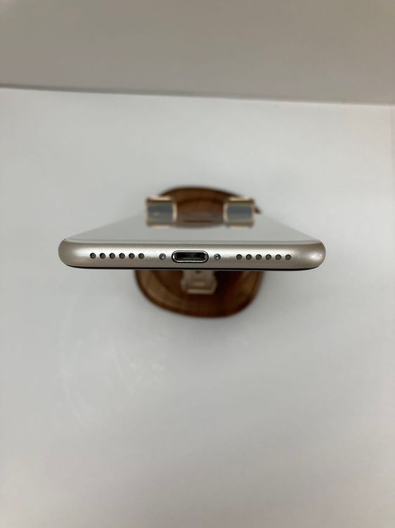 iPhoneSE3128GB饤SIMե꡼ĶʥХƥå86