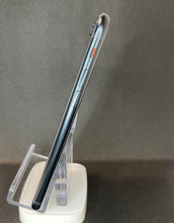 �Хåƥ꡼98��iPhone SE ��3���� �ߥåɥʥ��ȡ�64GB ���¿��ݾ� SIM�ե꡼