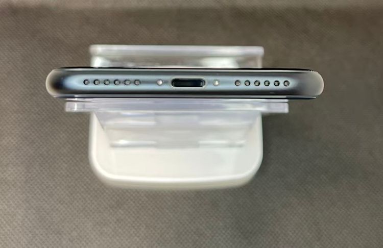 �Хåƥ꡼99��iPhone SE ��3���� �ߥåɥʥ��ȡ�64GB ��SIM�ե꡼����