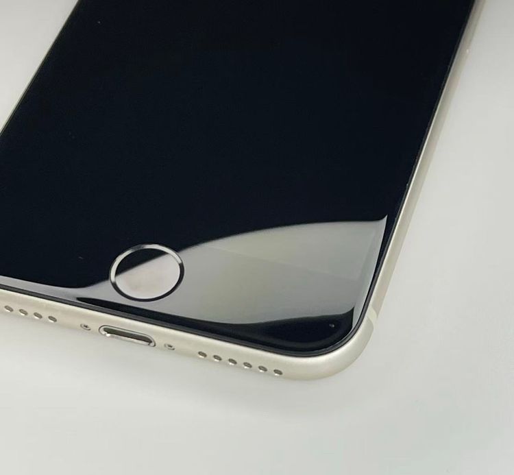 �Хåƥ꡼85����°��3�����å��դ�iPhone SE ��3���� �������饤��128GB �¿��ݾ�