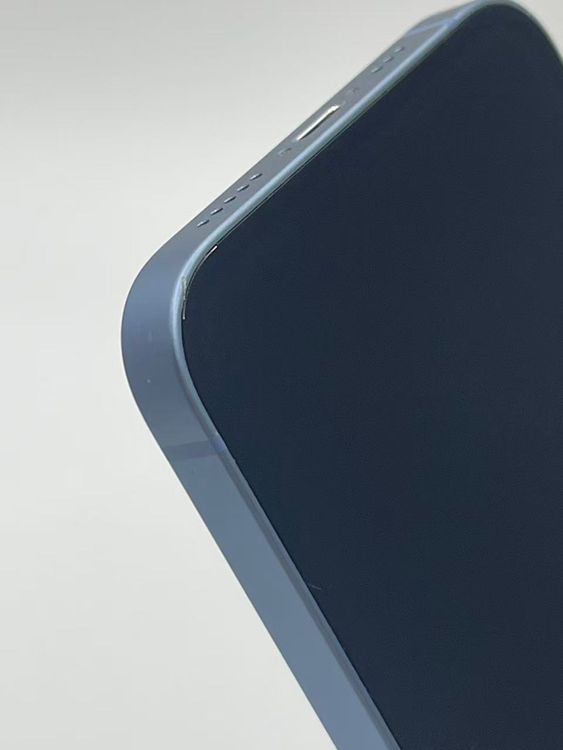 �Хƥå�82�� iPhone14��256G�֥롼��������SIM�ե꡼����ȯ��