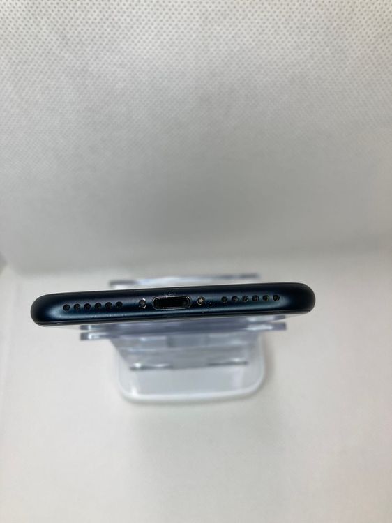 iPhone SE 第3世代 ミッドナイト 128GB  SIMフリー超美品当日発送バテッリ85%