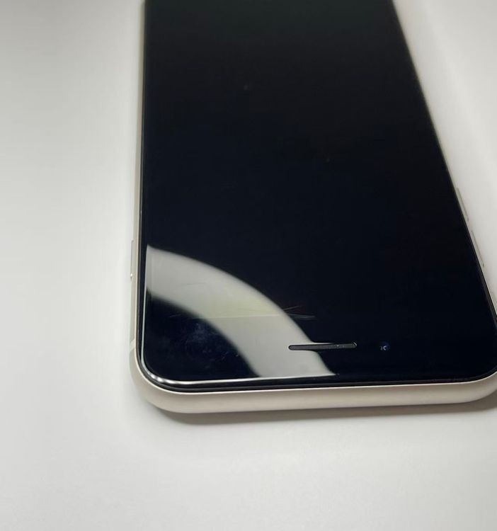�Хƥå�83�����դ�iPhoneSE��3����64GB�������饤�Ȱ¿��ݾ�����ȯ��