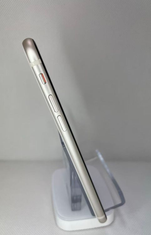 �Хƥå�90��iPhoneSE��3����64GB�������饤��SIM�ե꡼��������ȯ��