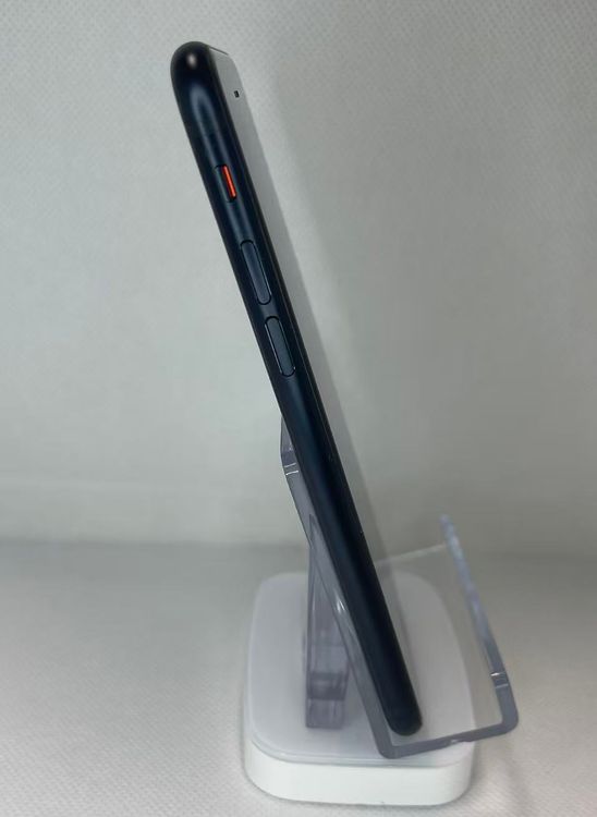 �Хåƥ꡼100��iPhone SE ��3���� �ߥåɥʥ��ȡ�64GB ���¿��ݾ� SIM�ե꡼