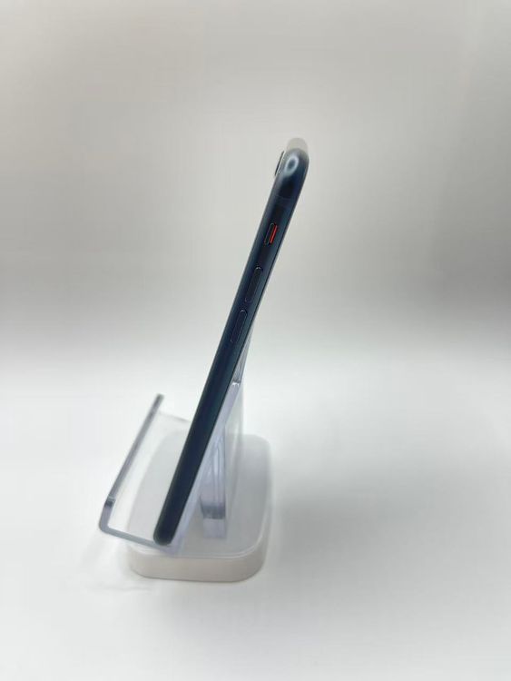 �Хåƥ꡼94����°�ʣ����դ�iPhone SE ��3���� �ߥåɥʥ���64GB �¿��ݾ�