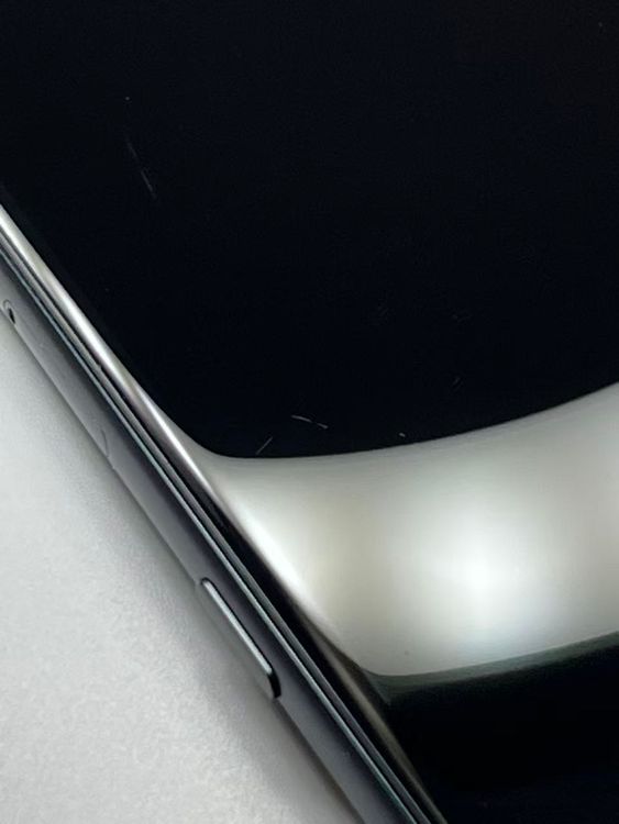 �Хåƥ꡼98����°�ʣ����դ�iPhone SE ��3���� �ߥåɥʥ���64GB �¿��ݾ�