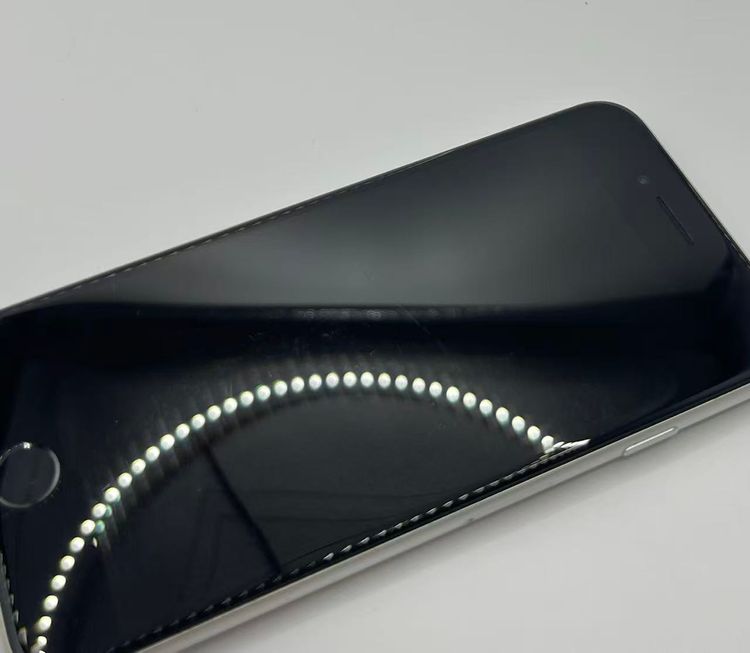 �Хåƥ꡼87����°��3�����å��դ�iPhone SE ��2���� �ۥ磻��64GB �¿��ݾ�