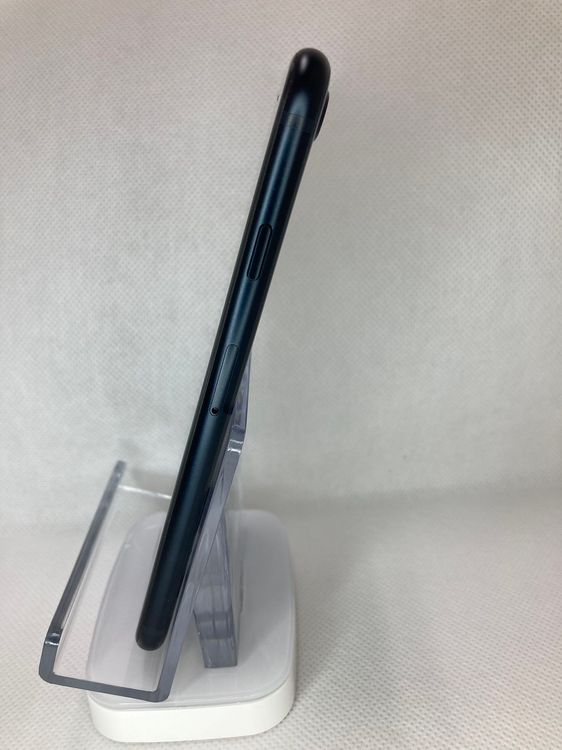 iPhone SE 第3世代 ミッドナイト 128GB  SIMフリー超美品当日発送バテッリ85%