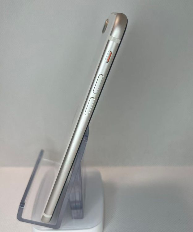 �Хåƥ꡼82��iPhone SE ��3���� �������饤�ȡ�64GB ���¿��ݾ� SIM�ե꡼