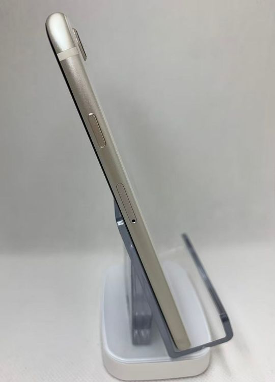 �Хƥå�81��iPhoneSE��3����64GB�������饤��SIM�ե꡼��������ȯ��