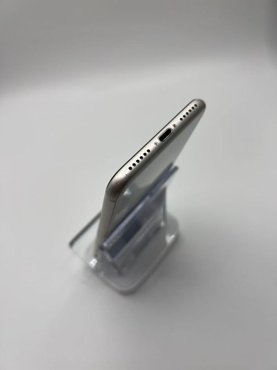 �Хåƥ꡼75����°��3�����å��դ�iPhone SE ��3���� �������饤��128GB �¿��ݾ�