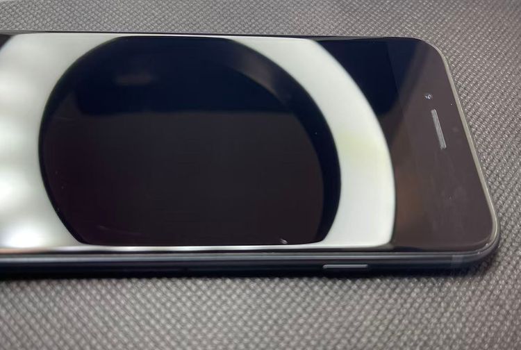 �Хåƥ꡼100��iPhone SE ��3���� �ߥåɥʥ��ȡ�64GB ���¿��ݾ� SIM�ե꡼