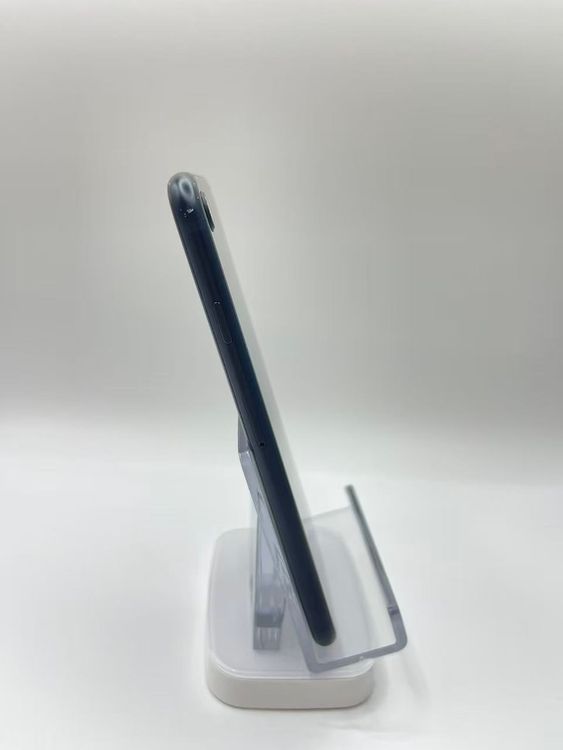 �Хåƥ꡼99����°��3�����å��դ�iPhone SE ��3���� �ߥåɥʥ���64GB �¿��ݾ�