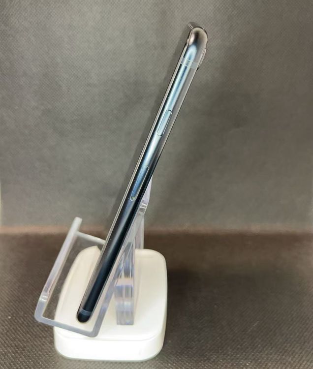 �Хåƥ꡼98��iPhone SE ��3���� �ߥåɥʥ��ȡ�64GB ���¿��ݾ� SIM�ե꡼