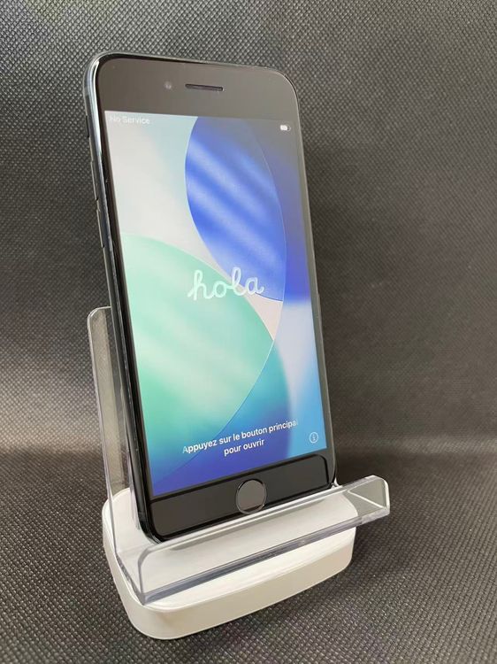 �Хåƥ꡼98��iPhone SE ��3���� �ߥåɥʥ��ȡ�64GB ���¿��ݾ� SIM�ե꡼