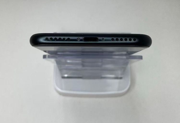 �Хƥå�84��iPhone SE ��3���� �ߥåɥʥ��ȡ�64GB ��SIM�ե꡼����