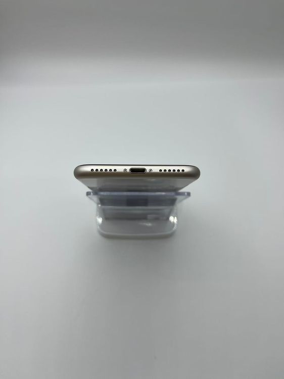 �Хƥå�84��iPhoneSE��3����64GB�������饤��SIM�ե꡼����ȯ��