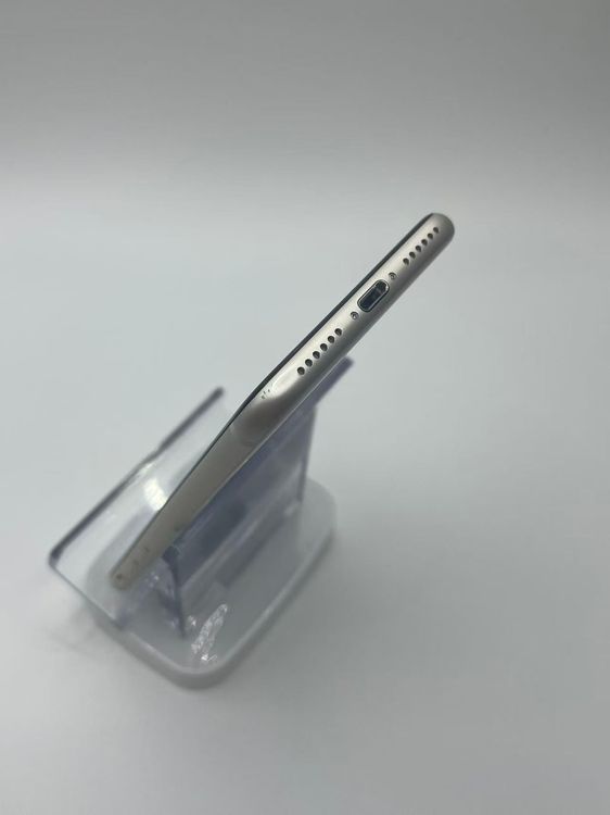 �Хåƥ꡼91�����դ�iPhoneSE��3����64GB�������饤��SIM�ե꡼ �¿��ݾ�����ȯ��