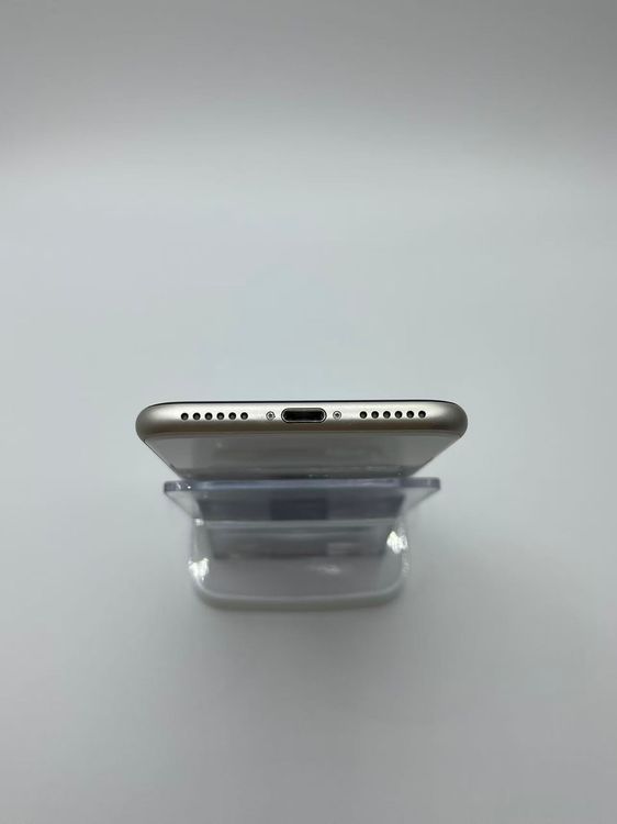 �Хƥå�84�����դ�iPhoneSE��3����64GB�������饤�Ȱ¿��ݾ�����ȯ��
