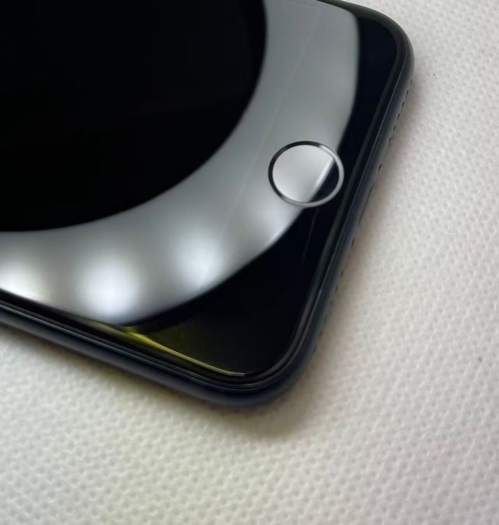 �Хåƥ꡼100��iPhone SE ��3���� �ߥåɥʥ��ȡ�64GB ��SIM�ե꡼