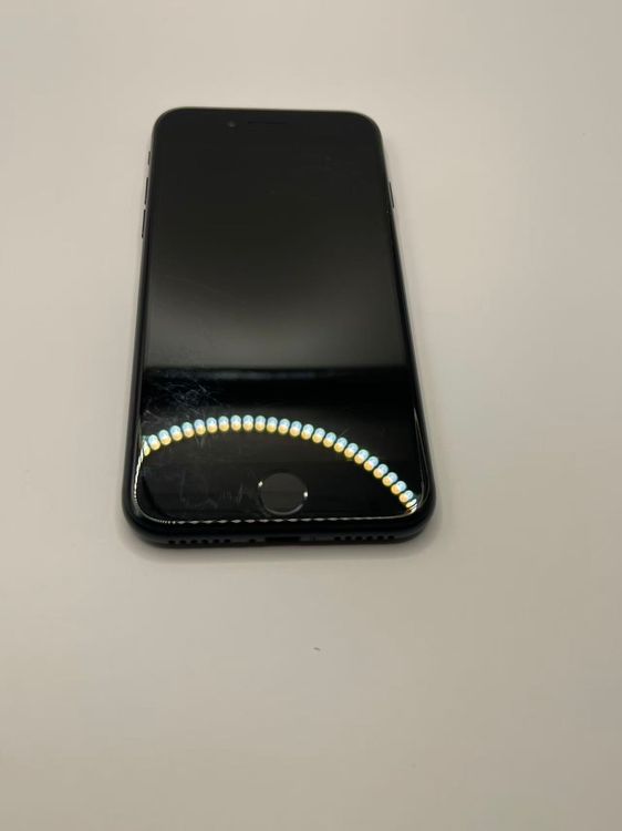 �Хƥå�88����°�ʣ����դ�iPhoneSE��3����64GB�ߥåɥʥ���SIM�ե꡼�¿��ݾ�
