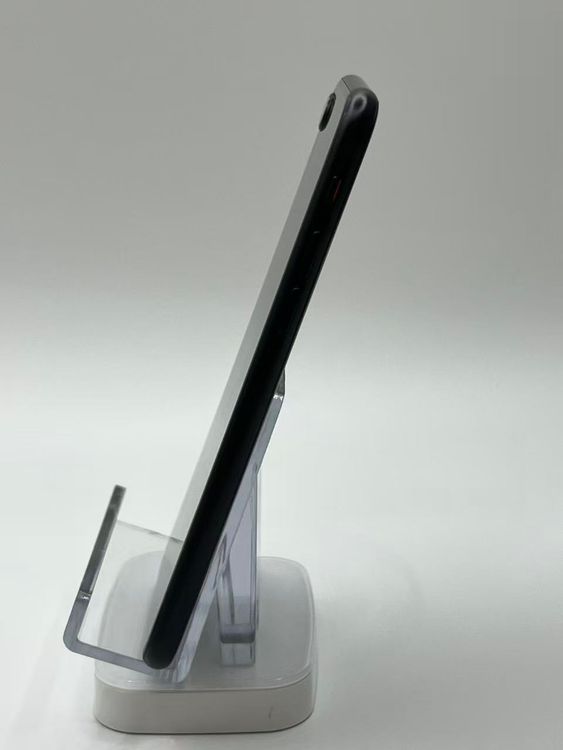 �Хåƥ꡼88��3�����å��դ�iPhone SE ��3���� �ߥåɥʥ���128GB SIM�ե꡼