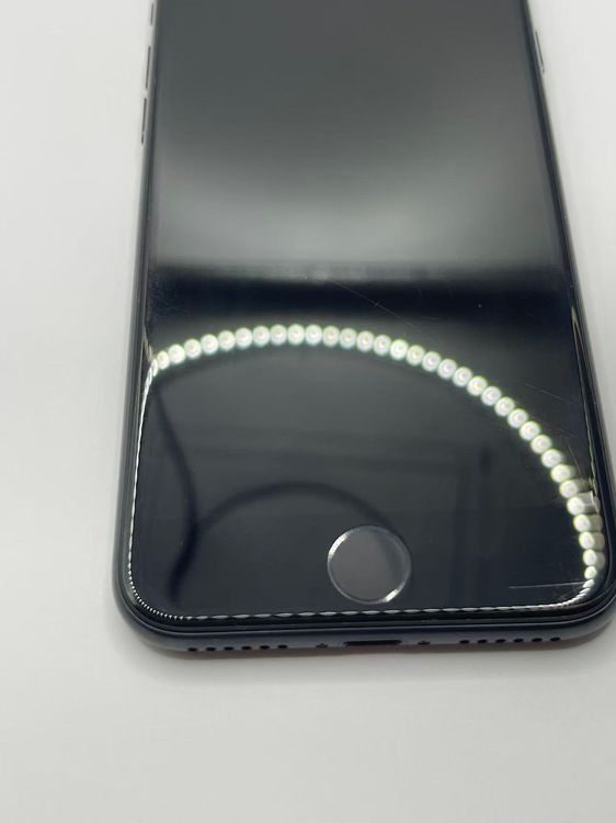 �Хåƥ꡼83����°��3�����å��դ�iPhone SE ��2���� �֥�å�128GB �¿��ݾ�