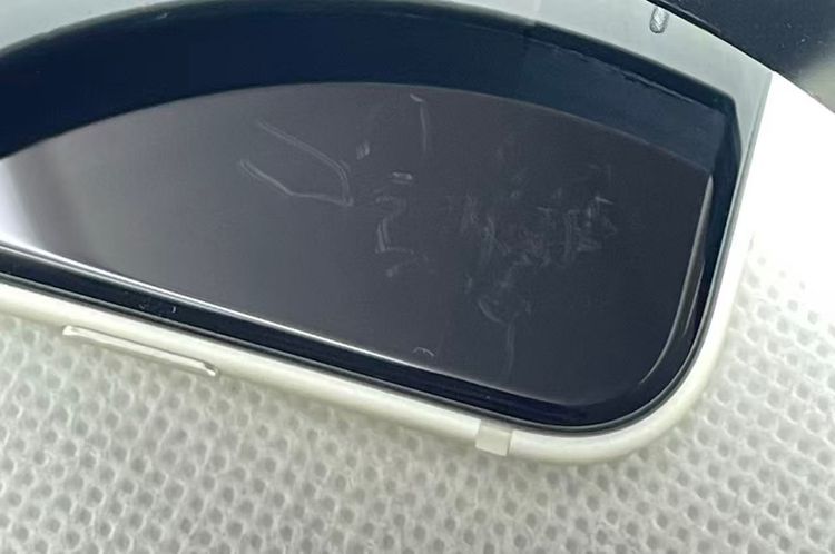 �Хƥå�100��iPhoneSE��3����64GB�������饤��SIM�ե꡼��������ȯ��