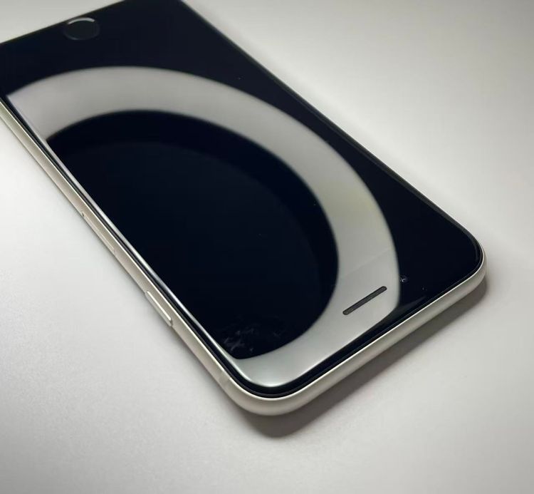 �Хåƥ꡼86����°��3�����å��դ�iPhone SE ��3���� �������饤��64GB �¿��ݾ�