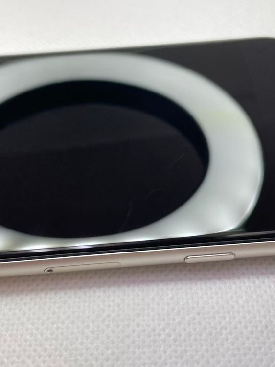 �Хåƥ꡼85��iPhoneSE��3����128GB�������饤��SIM�ե꡼����ȯ��